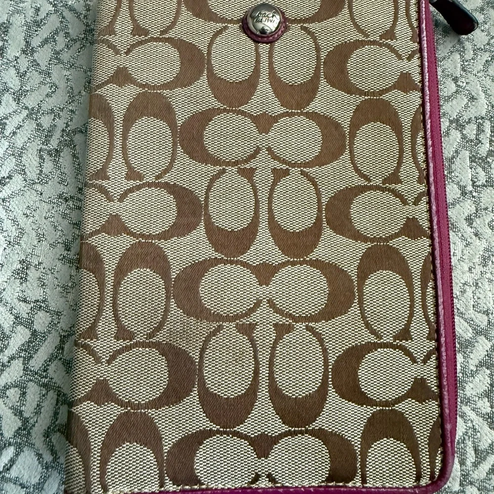 Coach Vintage Signature Canvas Tech Case